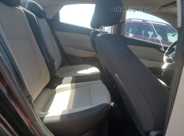 3KPC24A39JE011241 2018 HYUNDAI ACCENT Черный 