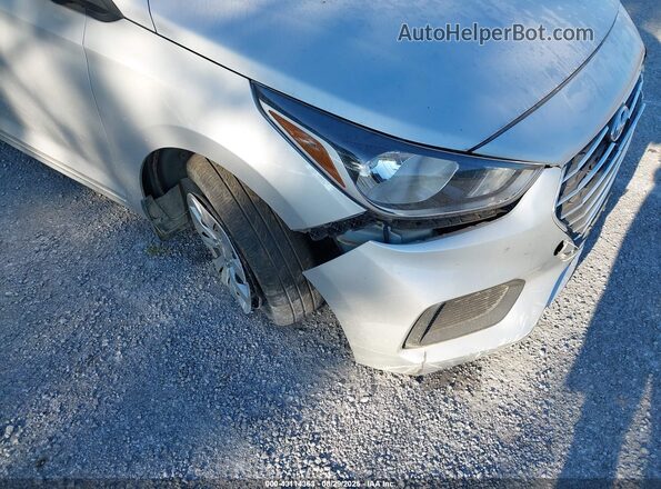 3KPC24A60ME135509 2021 HYUNDAI ACCENT Silver Вид спереду