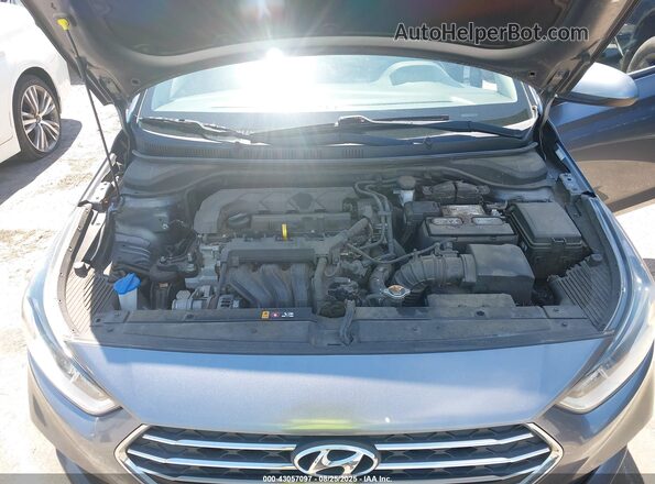 3KPC24A66LE104053 2020 HYUNDAI ACCENT Gray Rear view