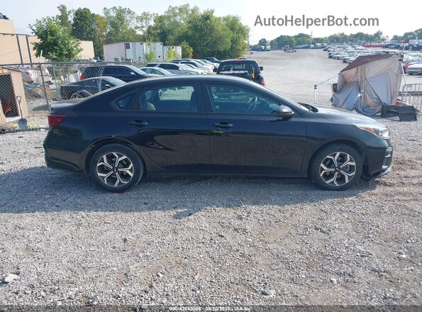 3KPF24AD0LE235345 2020 KIA FORTE Black Widok wnętrza z tyłu
