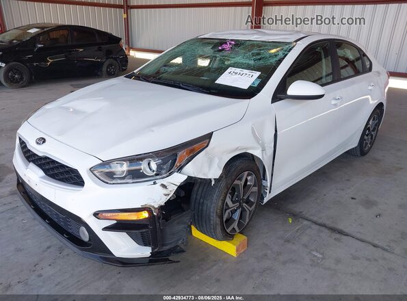3KPF24AD2ME350174 2021 KIA FORTE White Առջևի ձախ երեք քառորդ տեսարան
