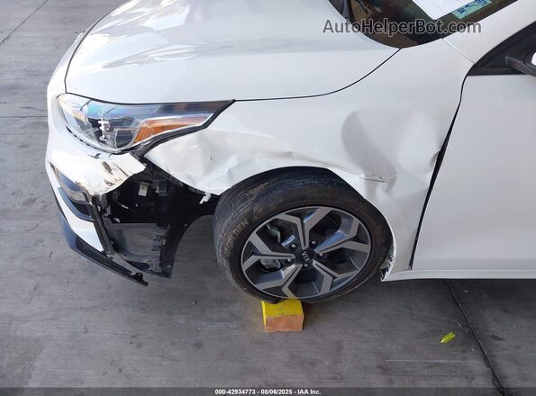 3KPF24AD2ME350174 2021 KIA FORTE White Դիմացի տեսք