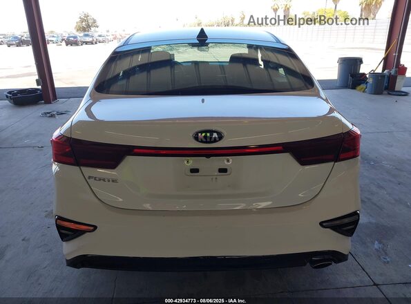 3KPF24AD2ME350174 2021 KIA FORTE White 