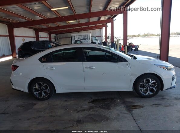 3KPF24AD2ME350174 2021 KIA FORTE White Սալոնի հետևի տեսք