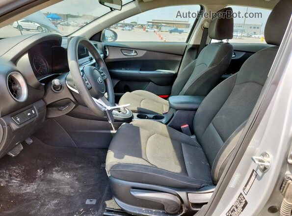 3KPF24AD5LE186739 2020 KIA FORTE Silver Vista interior delantera