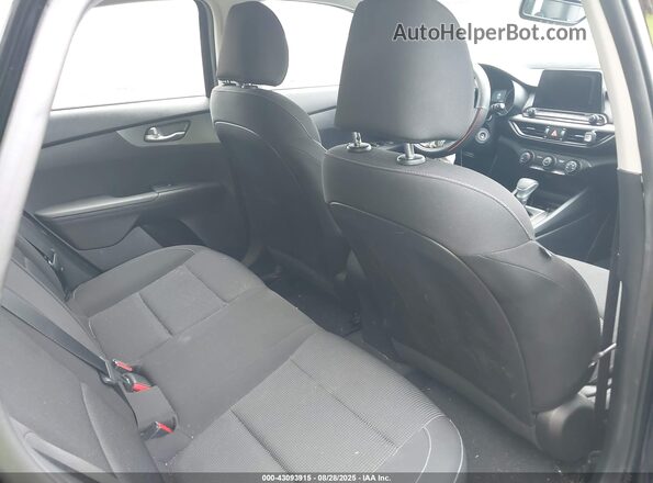 3KPF24AD5ME318626 2021 KIA FORTE Black 