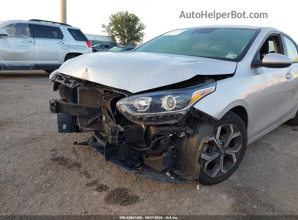 3KPF24AD6ME333099 2021 KIA FORTE Silver წინა ხედი