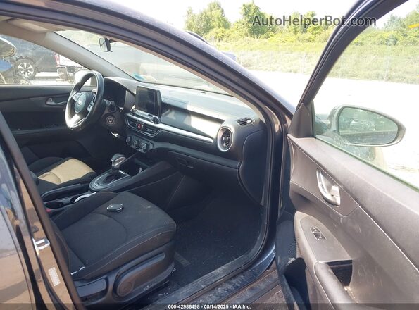 3KPF24AD7LE255771 2020 KIA FORTE Синий Вид салона спереди