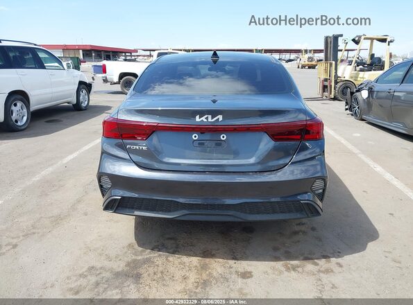 3KPF24AD7RE731185 2024 KIA FORTE Gray 