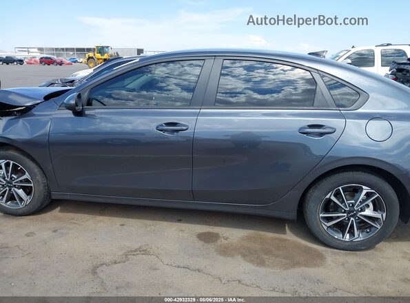 3KPF24AD7RE731185 2024 KIA FORTE Gray 