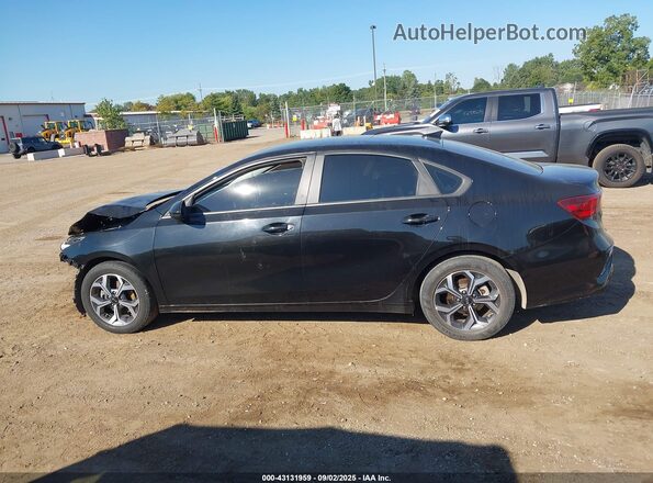 3KPF24AD8ME362197 2021 KIA FORTE Black 