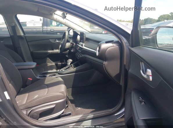 3KPF24ADXLE255859 2020 KIA FORTE Серый Вид салона спереди
