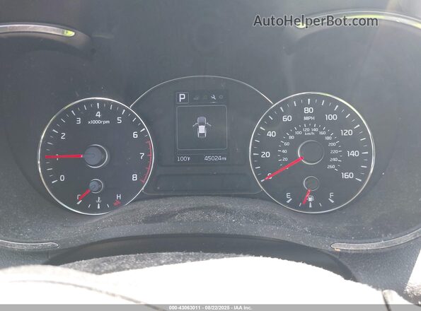 3KPFL4A72JE212282 2018 KIA FORTE Silver 