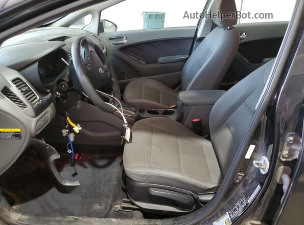 3KPFL4A7XJE276277 2018 KIA FORTE Black 