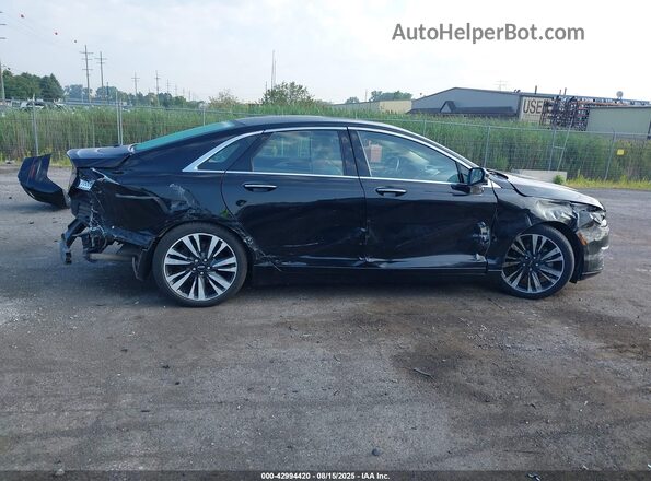3LN6L5F90JR609879 2018 LINCOLN MKZ Черный 