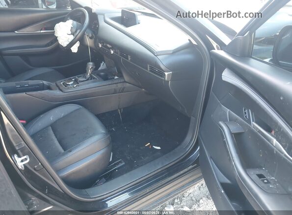 3MVDMBBM6PM507394 2023 MAZDA CX-30 Black Widok wnętrza z przodu