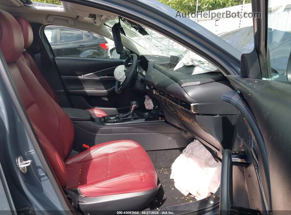 3MVDMBCM7RM647584 2024 MAZDA CX-30 Gray Widok wnętrza z przodu
