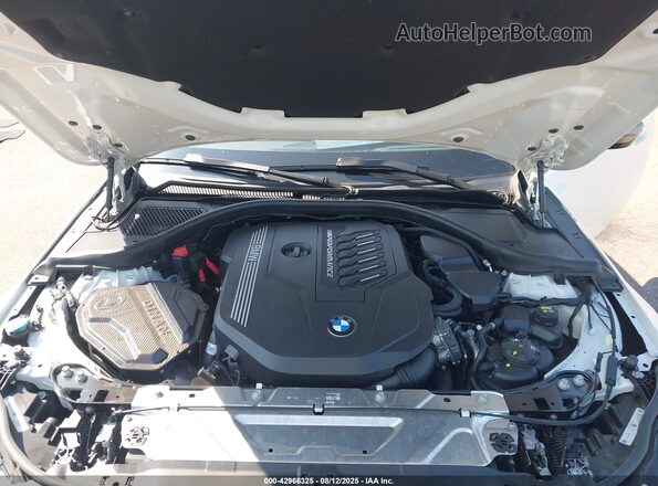 3MW53CM01N8C66646 2022 BMW M2 White Widok z tyłu