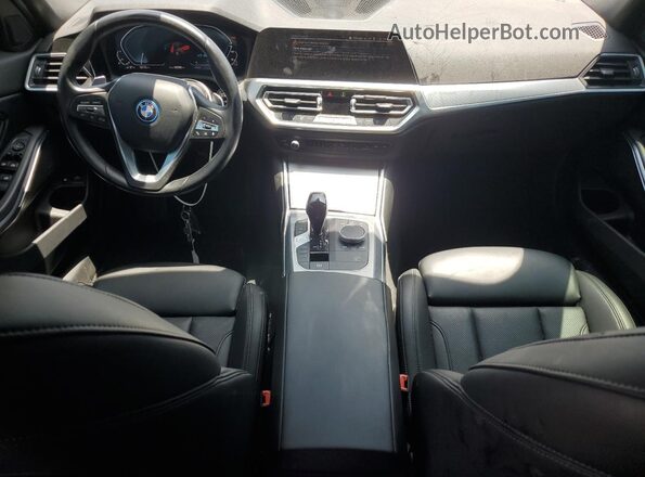 3MW5P7J02N8C41223 2022 BMW 3 SERIES Charcoal Dashboard view