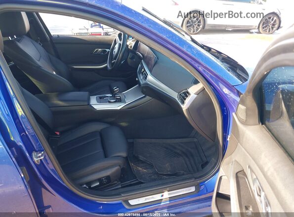 3MW5R1J02L8B05307 2020 BMW 7 SERIES Blue Вид салону спереду
