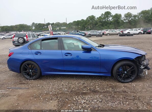 3MW5R7J07L8B45188 2020 BMW 3 SERIES Blue Rear interior view