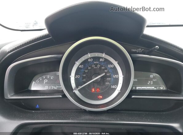3MYDLBYV8JY331566 2018 TOYOTA YARIS IA Silver 