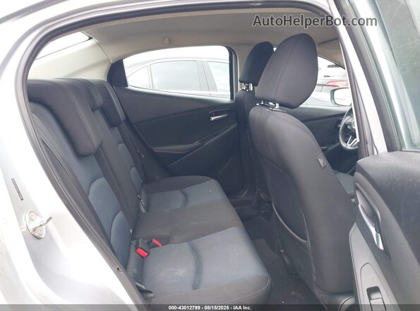 3MYDLBYV8JY331566 2018 TOYOTA YARIS IA Silver 