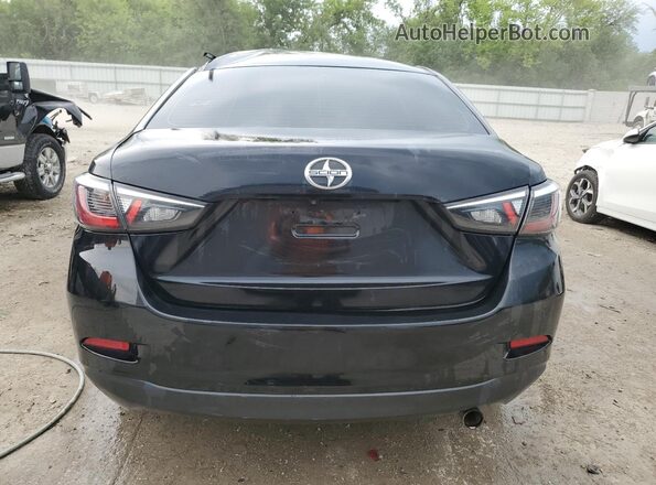 3MYDLBZV9GY117497 2016 TOYOTA SCION Black 