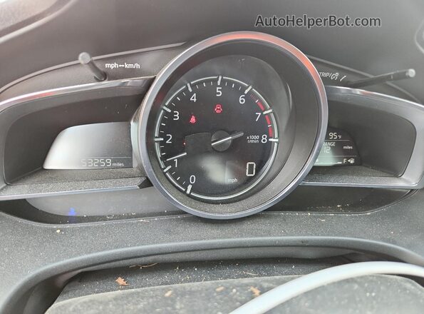 3MZBN1M33JM264703 2018 MAZDA 3 Красный 