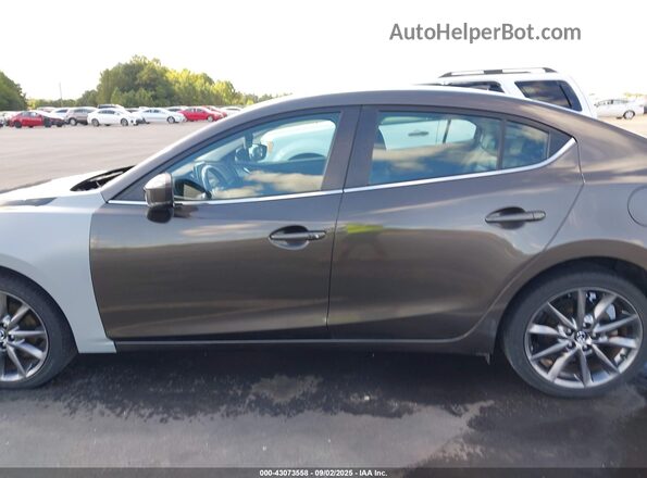 3MZBN1V31JM174142 2018 MAZDA 3 Gray 