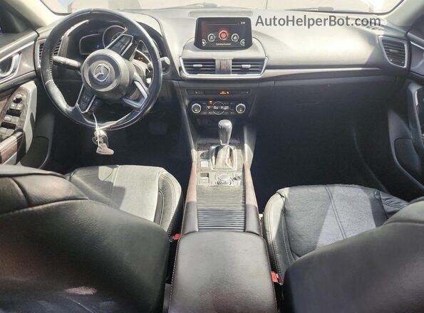3MZBN1W33JM159902 2018 MAZDA 3 Silver 