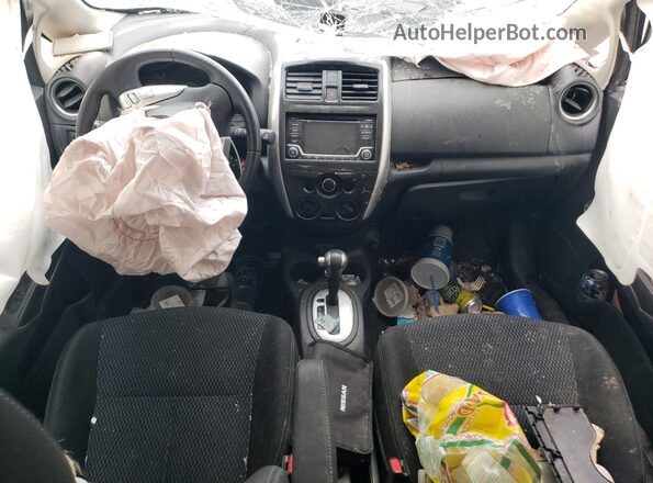 3N1CE2CP8JL365097 2018 NISSAN VERSA Серебряный 