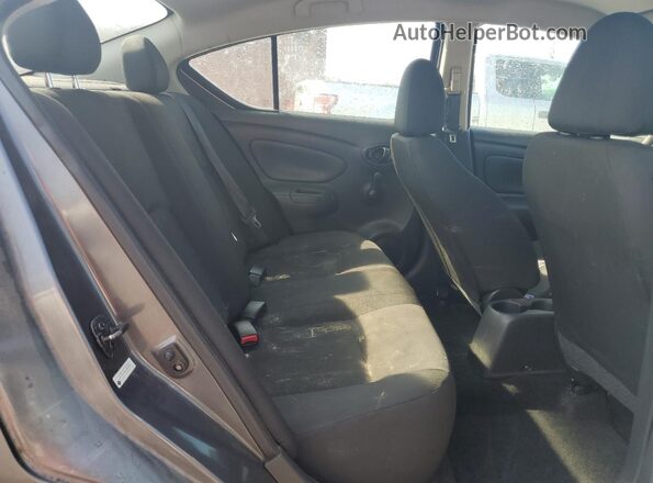3N1CN7AP1JL830366 2018 NISSAN VERSA Gray 