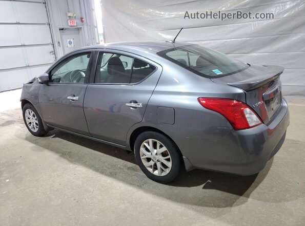 3N1CN7AP5JL812159 2018 NISSAN VERSA Серый 