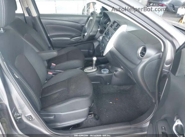 3N1CN7APXJL842631 2018 NISSAN VERSA Gray 