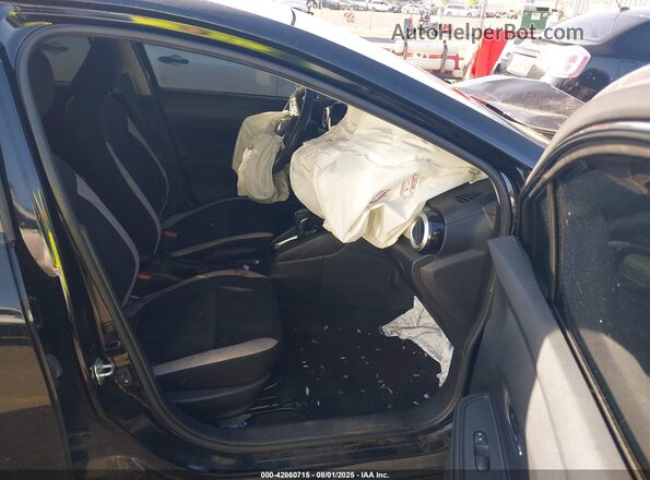 3N1CN8EV3ML839377 2021 NISSAN VERSA Black Front interior view