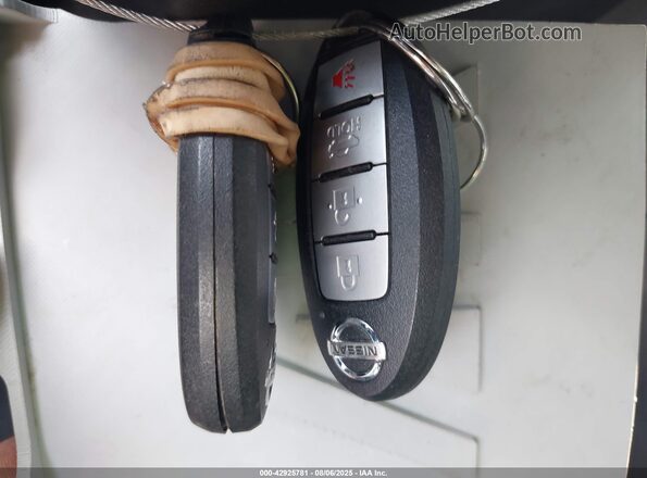 3N1CN8EV9ML835852 2021 NISSAN VERSA Silver 