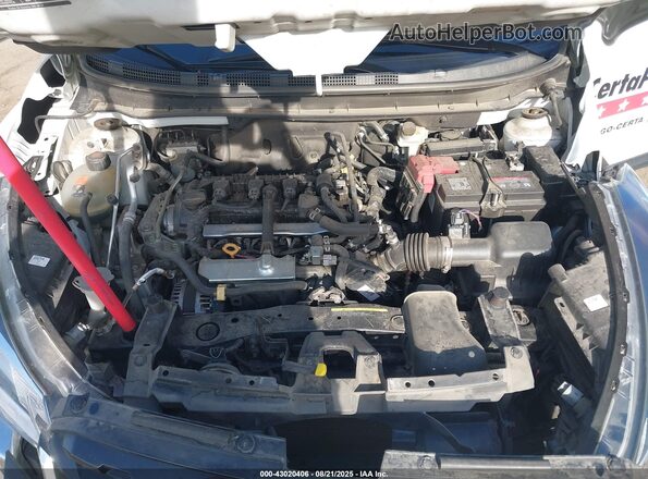 3N1CP5BV7ML525888 2021 NISSAN KICKS White Widok z tyłu