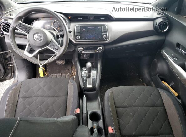 3N1CP5CU2JL509471 2018 NISSAN KICKS Gray 