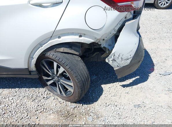 3N1CP5CV2LL557709 2020 NISSAN KICKS White Front view