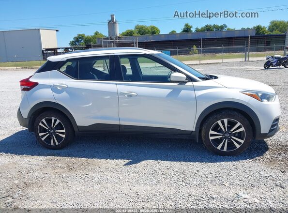 3N1CP5CV2LL557709 2020 NISSAN KICKS White 360 interior view