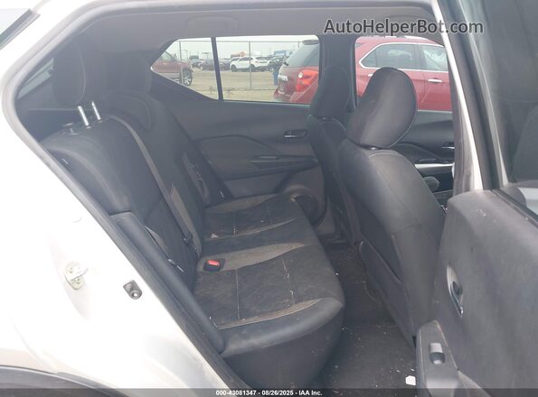 3N1CP5CV7LL496745 2020 NISSAN KICKS Silver VIN კოდის სტიკერის ხედი