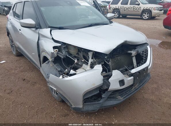 3N1CP5CV7LL496745 2020 NISSAN KICKS Silver წინა ხედი