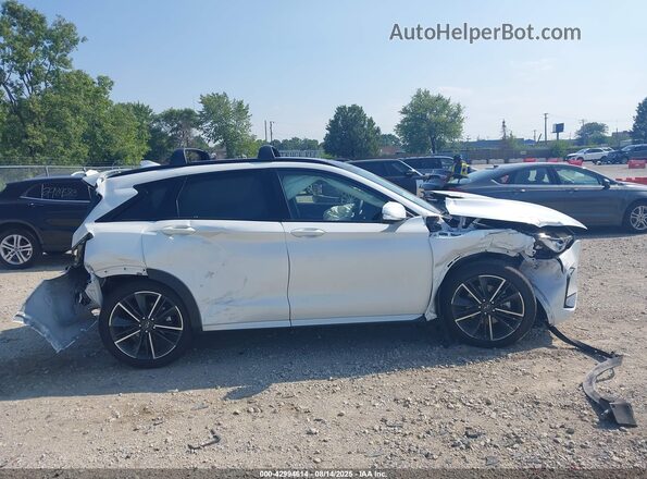 3PCAJ5FBXSF104877 2025 INFINITI QX50 White Vista interior trasera