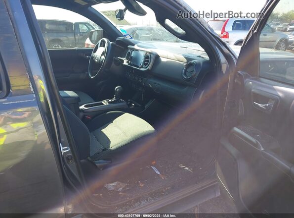 3TMCZ5AN8MM437774 2021 TOYOTA TACOMA Gray Widok wnętrza z przodu