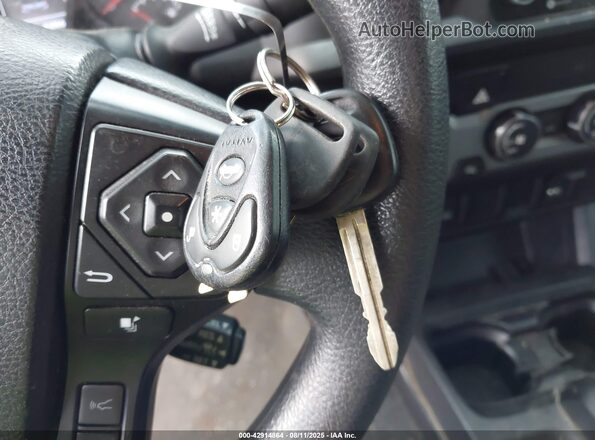 3TYRX5GN5MT029955 2021 TOYOTA TACOMA White Առջևի վահանակի տեսք