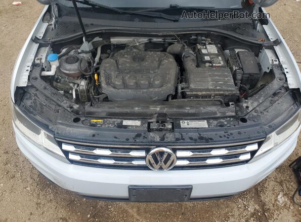 3VV1B7AX0JM069306 2018 VOLKSWAGEN TIGUAN Серый 