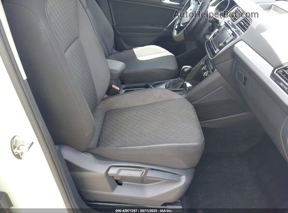 3VV1B7AX8JM077833 2018 VOLKSWAGEN TIGUAN White 