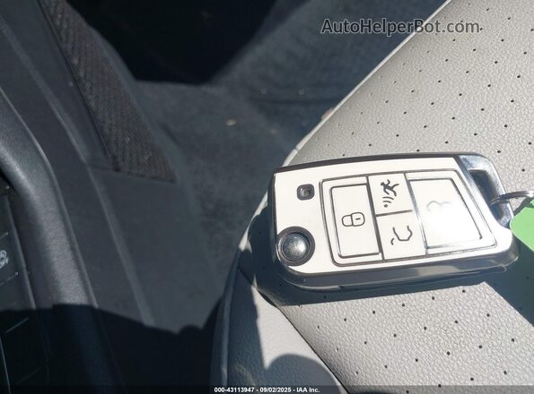 3VV2B7AX1MM030765 2021 VOLKSWAGEN TIGUAN Black Առջևի վահանակի տեսք