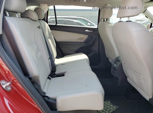 3VV2B7AX6JM159385 2018 VOLKSWAGEN TIGUAN Red 